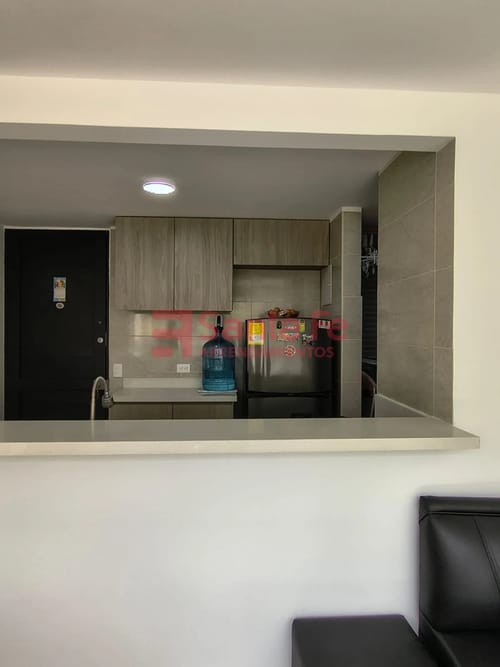 Apartamento de 3 alcobas en venta en Centro, Rionegro, 44 m² · foto 3 de 10