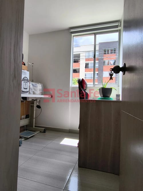 Apartamento de 3 alcobas en venta en Centro, Rionegro, 44 m² · foto 10 de 10