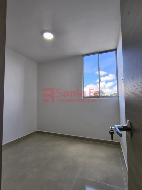 Apartamento de 3 alcobas en venta en Centro, Rionegro, 51 m² · foto 3 de 10