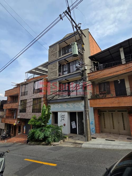 Local en venta en Santa Ines, Medellín, 18 m² · foto 2 de 9