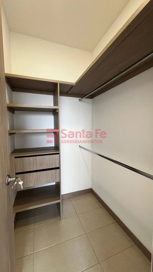 Apartamento de 2 alcobas en venta en Centro, Rionegro, 60 m² · foto 7 de 10