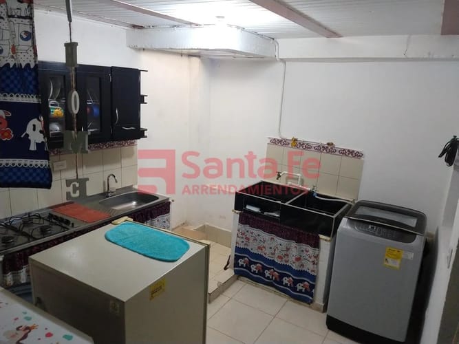 Casa de 6 alcobas en venta en Las Granjas, Medellín, 120 m² · foto 3 de 10