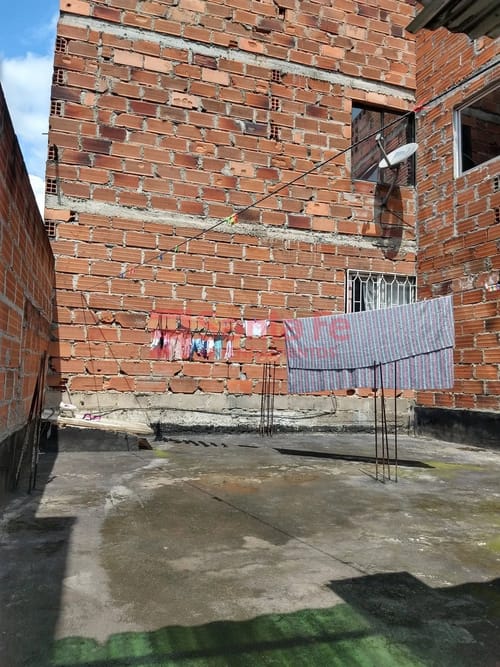 Casa de 6 alcobas en venta en Las Granjas, Medellín, 120 m² · foto 10 de 10