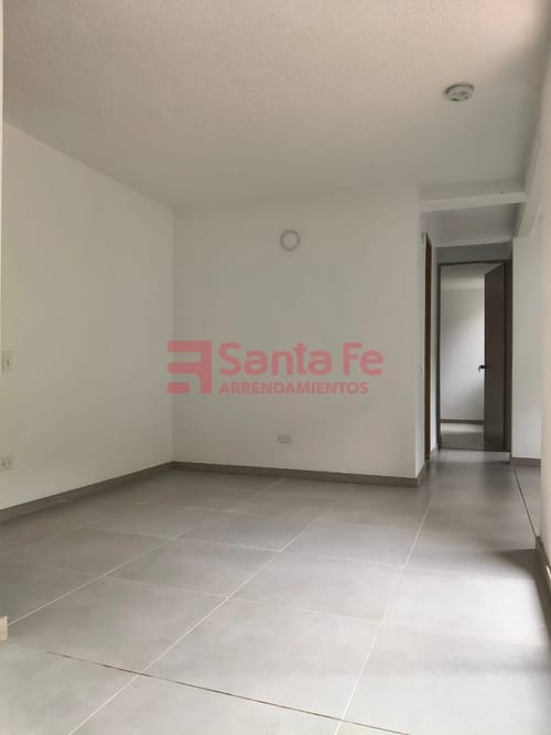 Apartamento de 2 alcobas en venta en Centro, Rionegro, 58 m² · foto 3 de 10