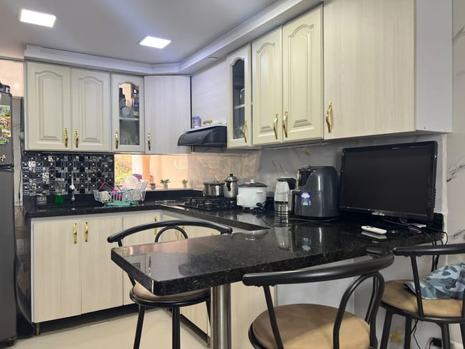 Apartamento de 3 alcobas en venta en Camino Verde, Envigado, 75 m² · foto 2 de 15