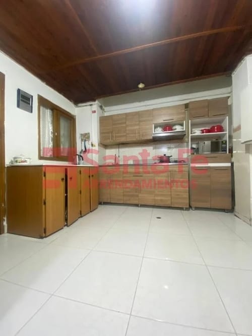Casa de 6 alcobas en venta en La Milagrosa, Medellín, 108 m² · foto 7 de 10