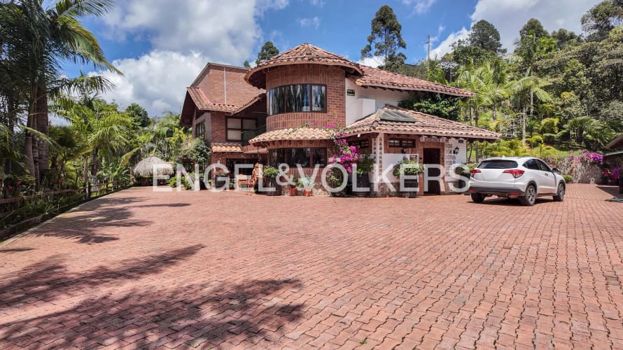 Casa de 9 alcobas en venta en Don Diego, El Retiro, 950 m² · foto 3 de 21