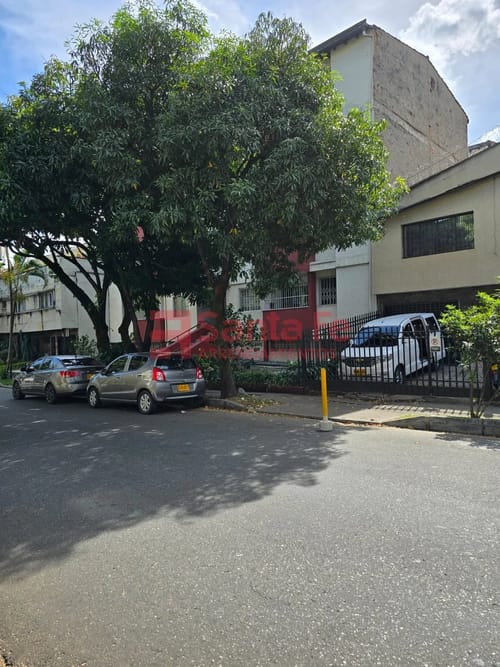Apartamento de 4 alcobas en venta en Naranjal, Medellín, 106 m² · foto 3 de 10