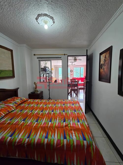 Apartamento de 4 alcobas en venta en Naranjal, Medellín, 106 m² · foto 9 de 10