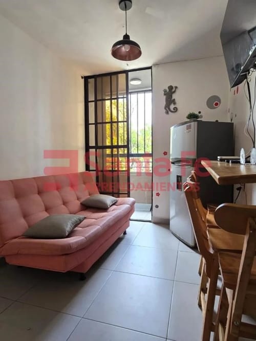 Apartamento de 7 alcobas en venta en Laureles, Medellín, 135 m² · foto 4 de 10