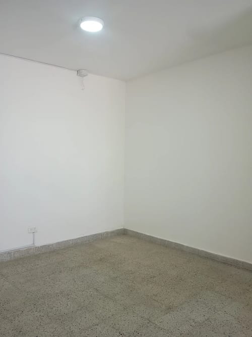 Local en arriendo en Simon Bolivar, Medellín, 30 m² · foto 4 de 8