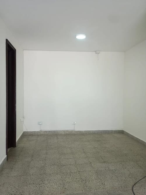 Local en arriendo en Simon Bolivar, Medellín, 30 m² · foto 5 de 8