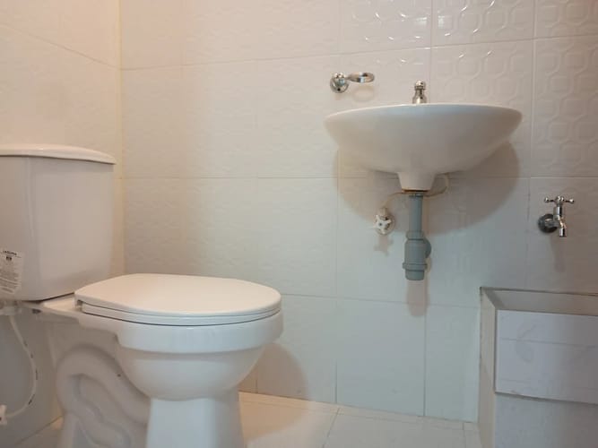 Local en arriendo en Simon Bolivar, Medellín, 30 m² · foto 6 de 8