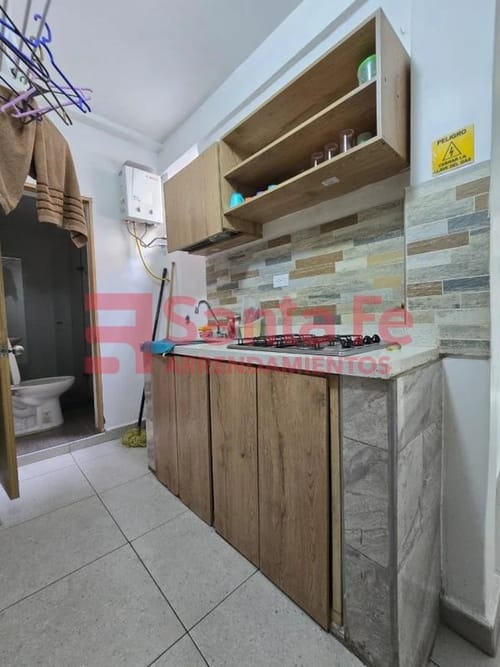 Apartamento de 7 alcobas en venta en Laureles, Medellín, 135 m² · foto 9 de 10