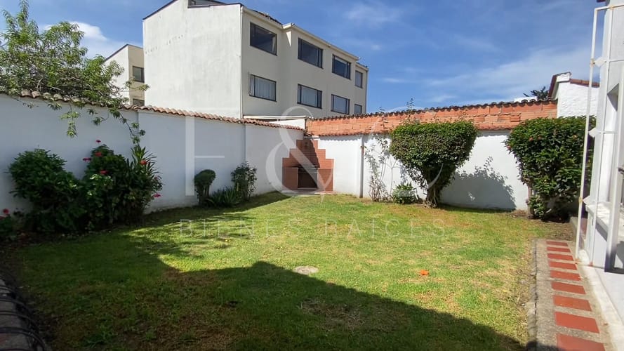 Casa de 5 alcobas en venta en Niza Norte, Bogotá, 369 m² · foto 12 de 14