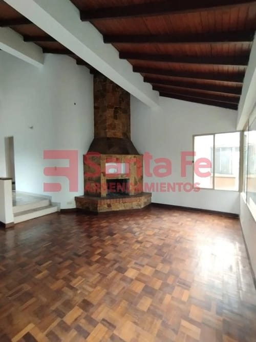 Apartamento de 4 alcobas en venta en El Poblado, Medellín, 213 m² · foto 4 de 10