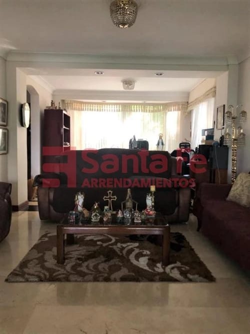Casa de 4 alcobas en venta en El Poblado, Medellín, 507 m² · foto 6 de 10