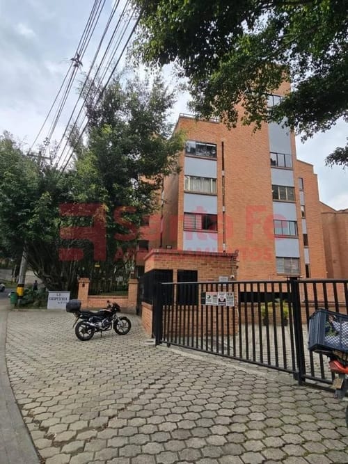 Apartamento en venta en El Poblado, Medellín · foto 2 de 10