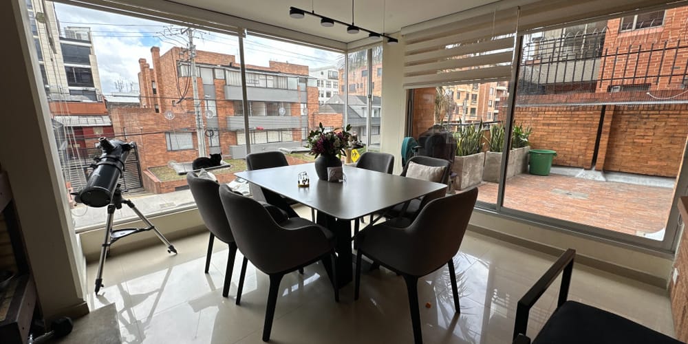 Apartamento de 3 alcobas en venta en Santa Barbara Occidental, Bogotá, 100 m² · foto 2 de 24