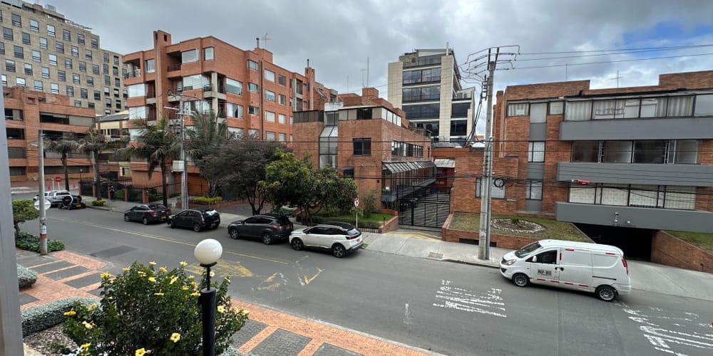 Apartamento de 3 alcobas en venta en Santa Barbara Occidental, Bogotá, 100 m² · foto 8 de 24
