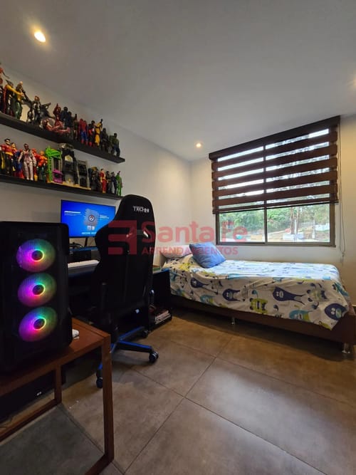 Apartamento de 4 alcobas en venta en El Poblado, Medellín, 111 m² · foto 10 de 10