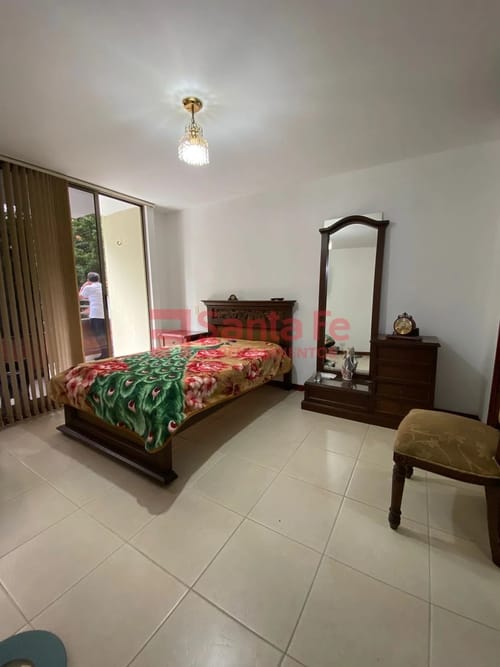 Apartamento de 2 alcobas en venta en El Poblado, Medellín, 120 m² · foto 8 de 10