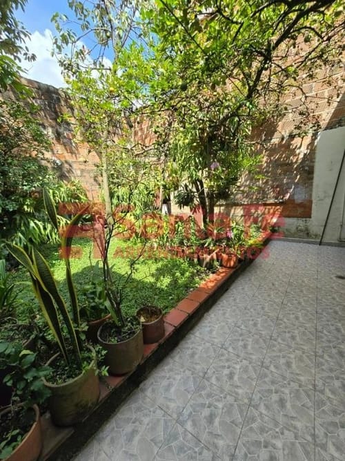 Casa de 4 alcobas en venta en El Poblado, Medellín, 252 m² · foto 5 de 10