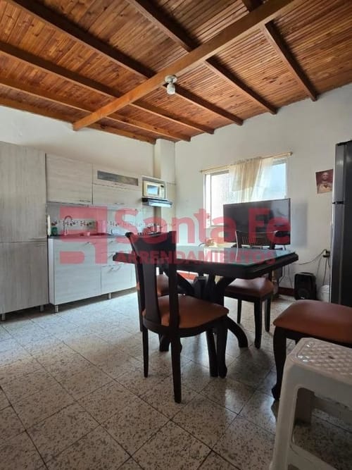 Casa de 4 alcobas en venta en El Poblado, Medellín, 252 m² · foto 10 de 10