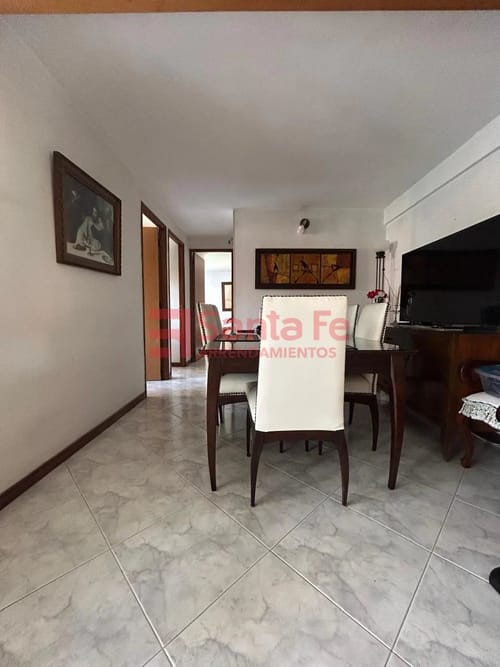 Apartamento de 3 alcobas en venta en El Poblado, Medellín, 81 m² · foto 6 de 10