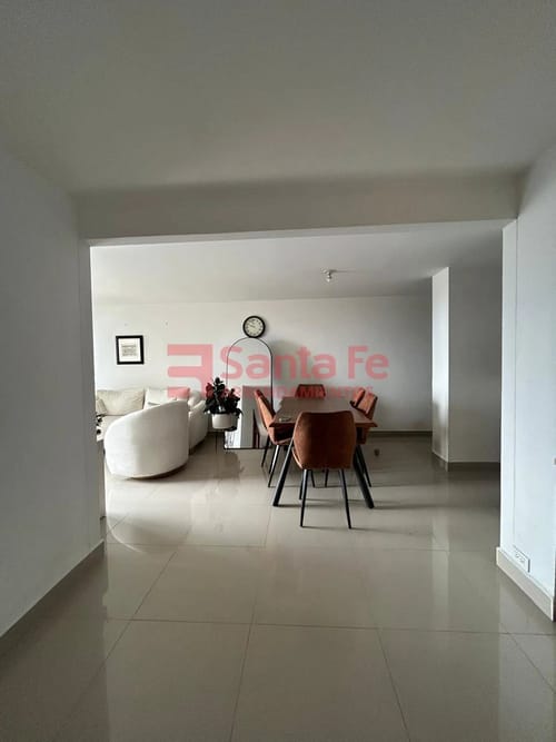 Apartamento de 3 alcobas en venta en El Poblado, Medellín, 79 m² · foto 5 de 10