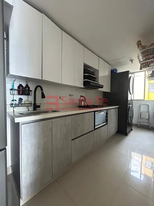 Apartamento de 3 alcobas en venta en El Poblado, Medellín, 79 m² · foto 6 de 10