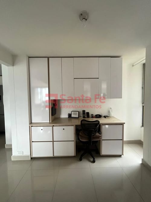 Apartamento de 3 alcobas en venta en El Poblado, Medellín, 79 m² · foto 7 de 10
