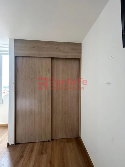 Apartamento de 3 alcobas en venta en El Poblado, Medellín, 79 m² · foto 9 de 10