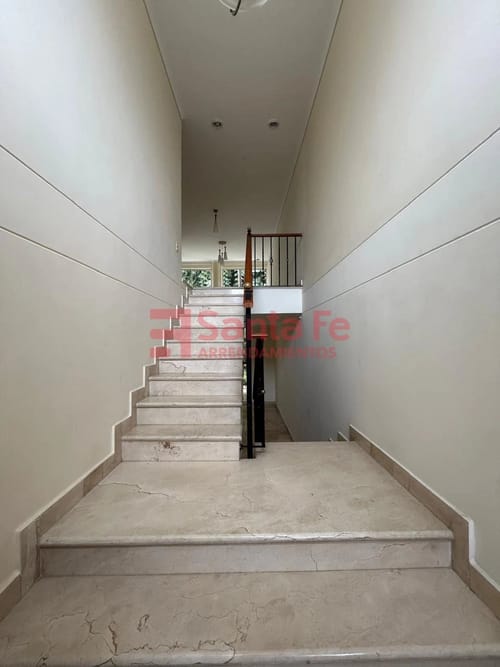 Casa de 4 alcobas en venta en El Poblado, Medellín, 330 m² · foto 4 de 10