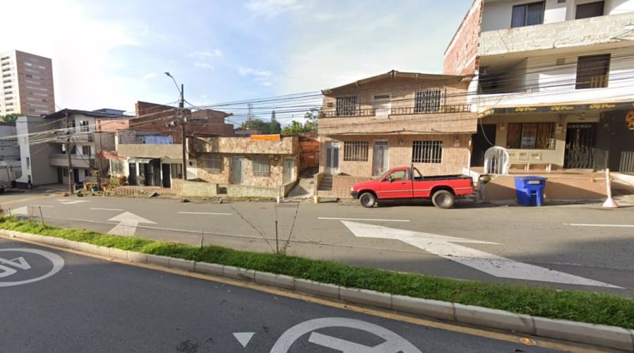 Casa de 4 alcobas en venta en San Andres, La Estrella, 200 m² · foto 2 de 9