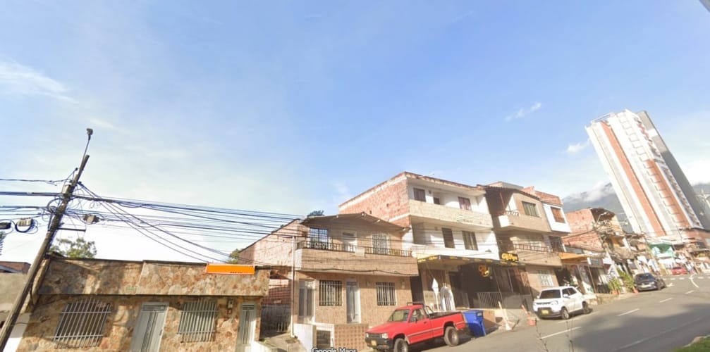 Casa de 4 alcobas en venta en San Andres, La Estrella, 200 m² · foto 3 de 9