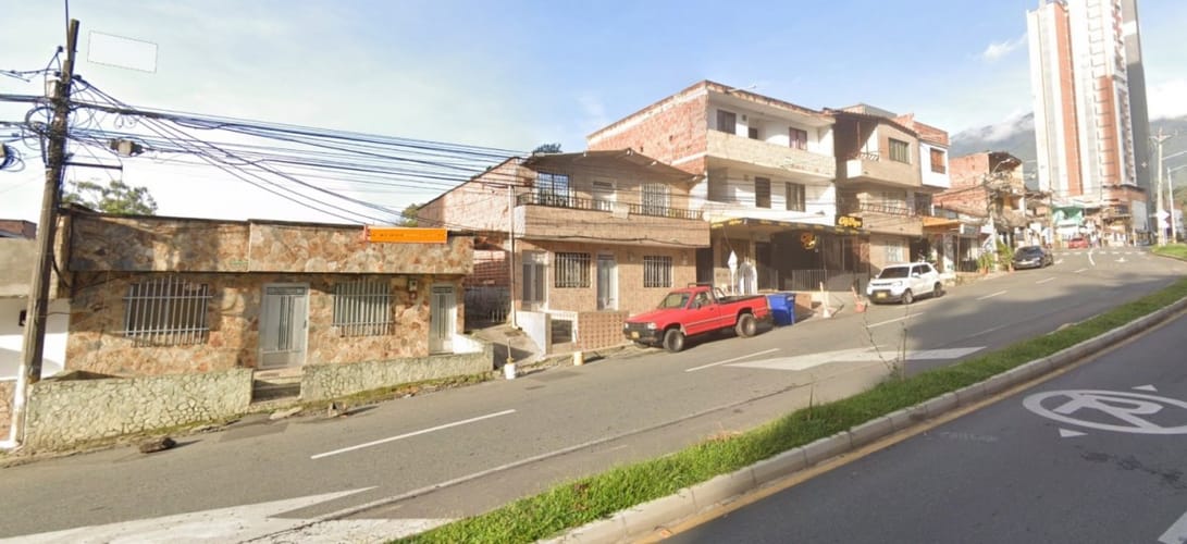 Casa de 4 alcobas en venta en San Andres, La Estrella, 200 m² · foto 6 de 9