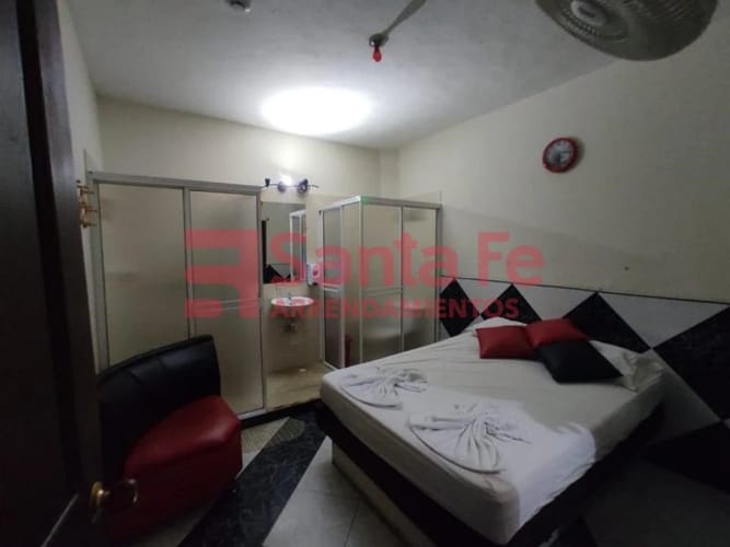 Casa de 5 alcobas en venta en Prado, Medellín, 276 m² · foto 3 de 10