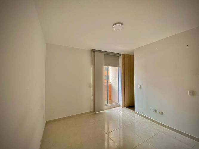 Apartamento de 3 alcobas en venta en La Samaria, Ibagué, 80 m² · foto 4 de 15