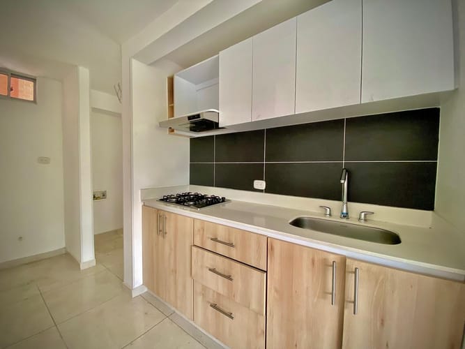 Apartamento de 3 alcobas en venta en La Samaria, Ibagué, 80 m² · foto 2 de 15