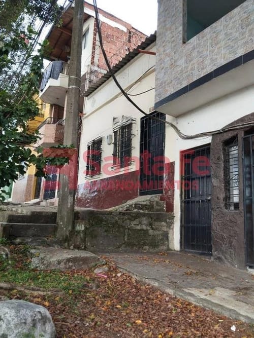 Casa de 4 alcobas en venta en Prado, Medellín, 200 m² · foto 2 de 10
