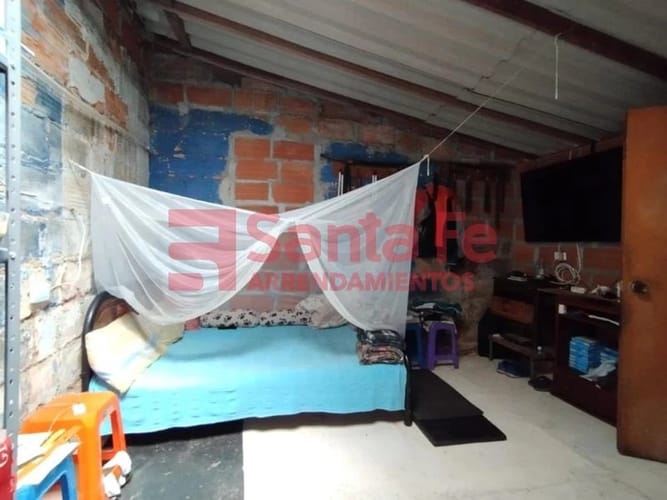 Casa de 4 alcobas en venta en Prado, Medellín, 200 m² · foto 10 de 10