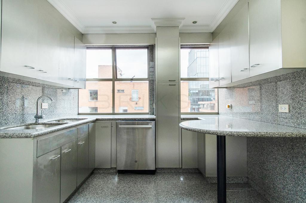 Apartamento en venta en Chico Norte, Bogotá · foto 8 de 20