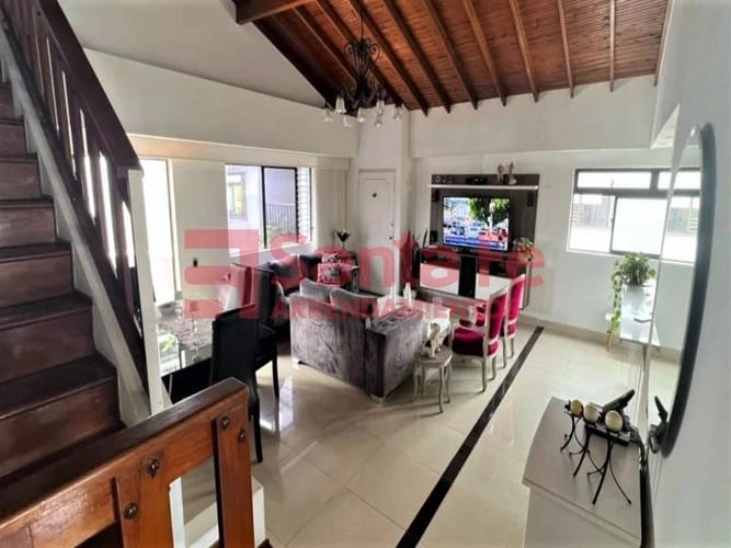 Apartamento de 4 alcobas en venta en Los Colores, Medellín, 170 m² · foto 6 de 10