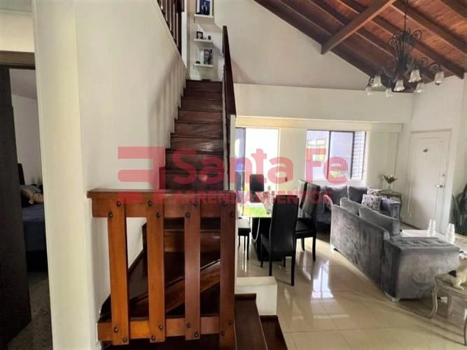 Apartamento de 4 alcobas en venta en Los Colores, Medellín, 170 m² · foto 7 de 10