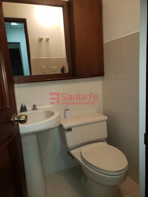 Oficina en venta en El Poblado, Medellín, 41 m² · foto 8 de 9