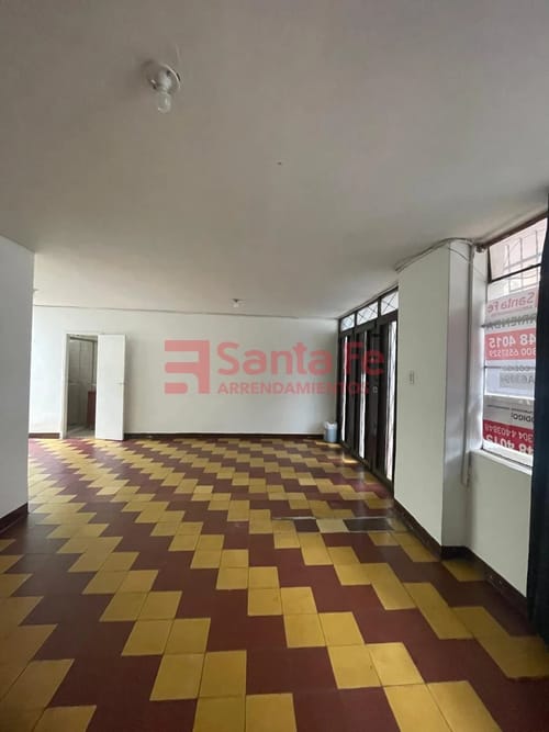 Casa de 6 alcobas en venta en Prado, Medellín, 203 m² · foto 3 de 10