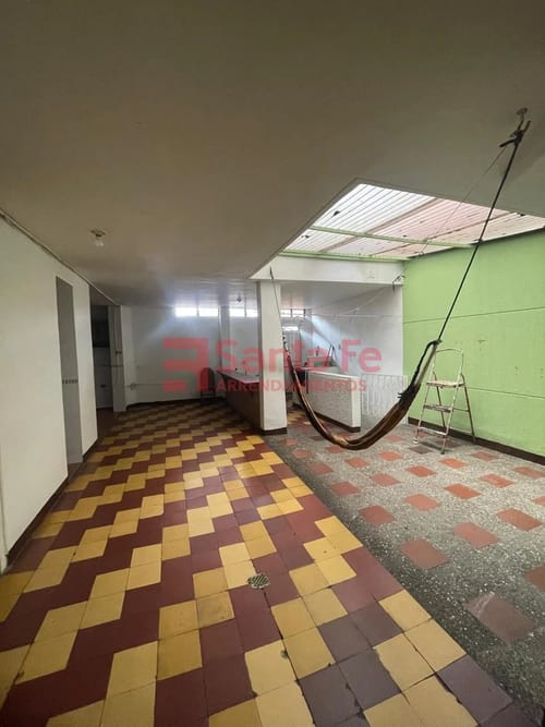 Casa de 6 alcobas en venta en Prado, Medellín, 203 m² · foto 9 de 10