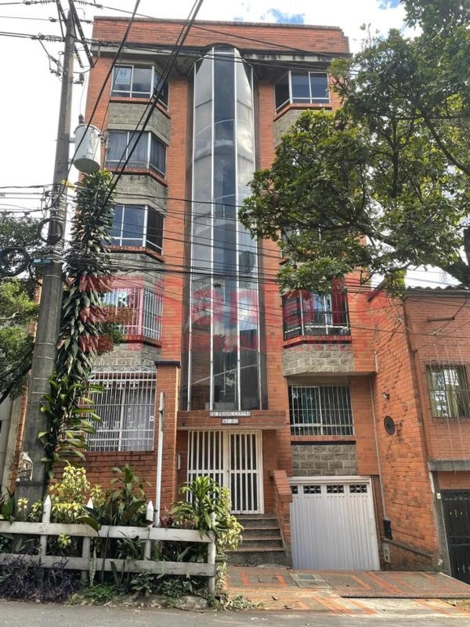 Apartamento en venta en Prado, Medellín · foto 2 de 10