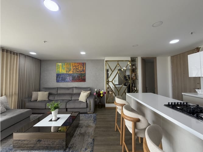 Apartamento en venta en Los Naranjos, Medellín · foto 7 de 18